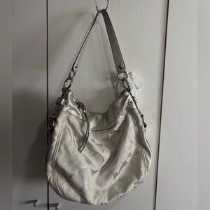 coach zoe shoulder bag